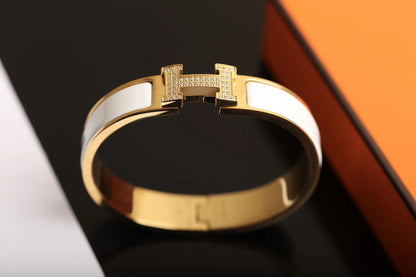 [Luna Brilliance]H BRACELET GOLD DIAMOND