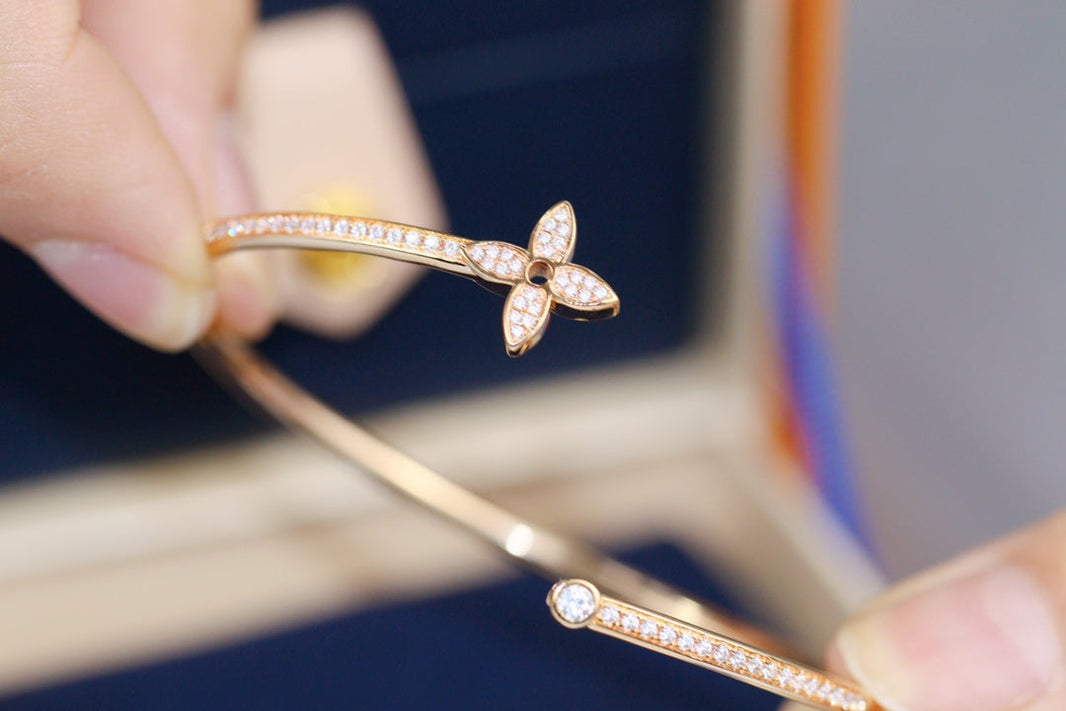[Luna Brilliance]IDYLLE PINK GOLD OPEN BRACELET DIAMOND PAVED