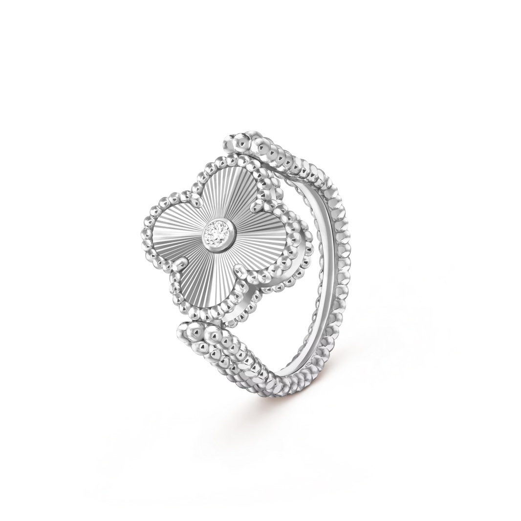 [Luna Brilliance]CLOVER RIVERSIBLE RING SILVER COLLECTION